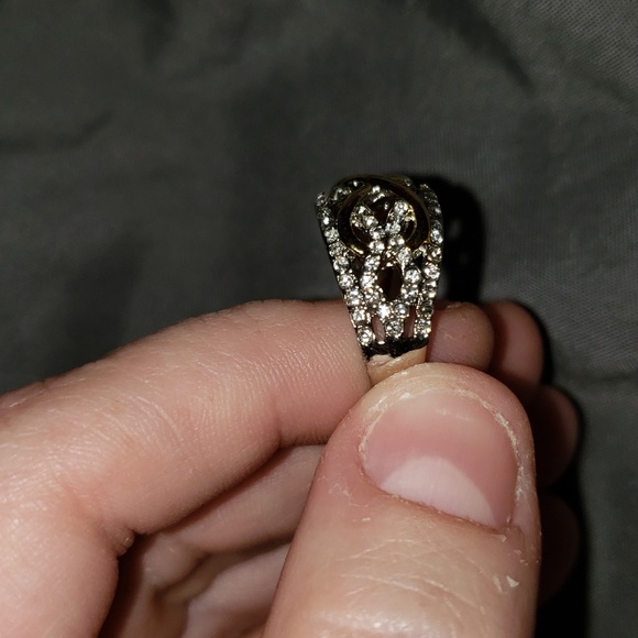 Luxury Fashion two tone ring - Picture 3 of 4